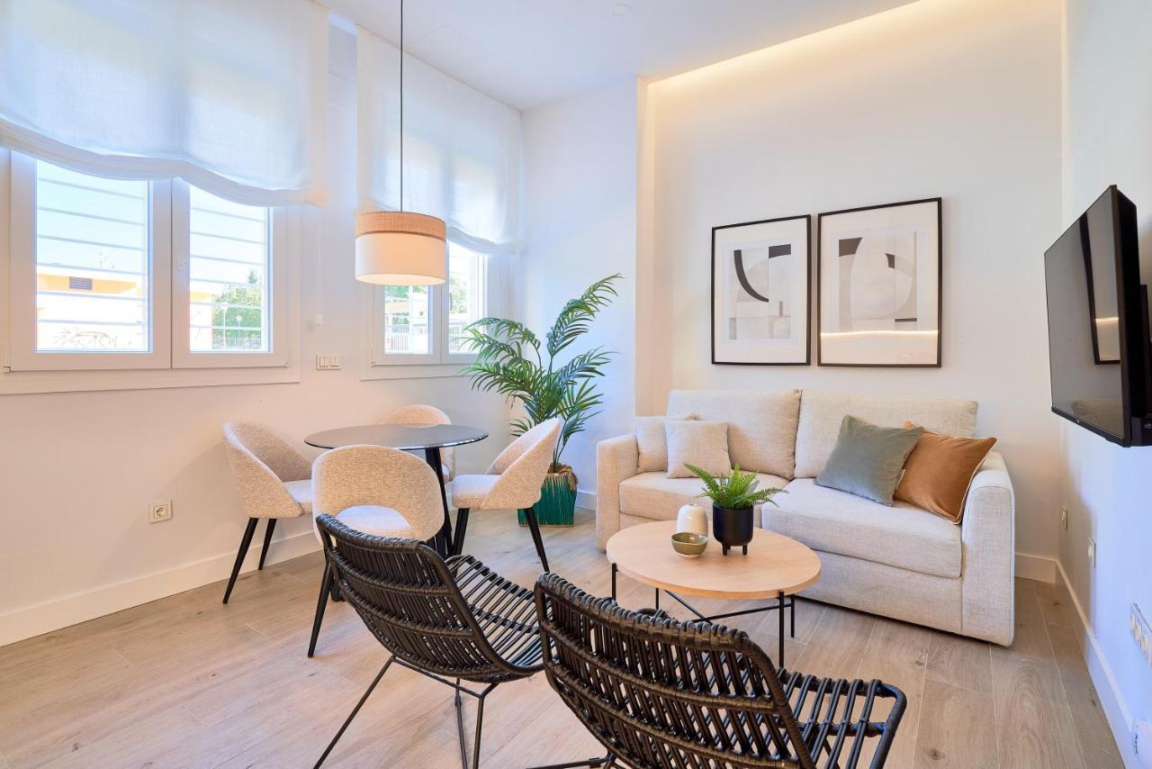 Lofts Parque De Huelin Apartment Malaga Exterior photo
