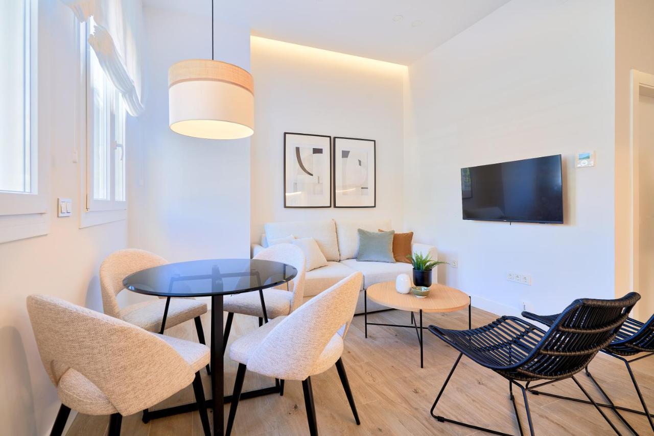 Lofts Parque De Huelin Apartment Malaga Exterior photo