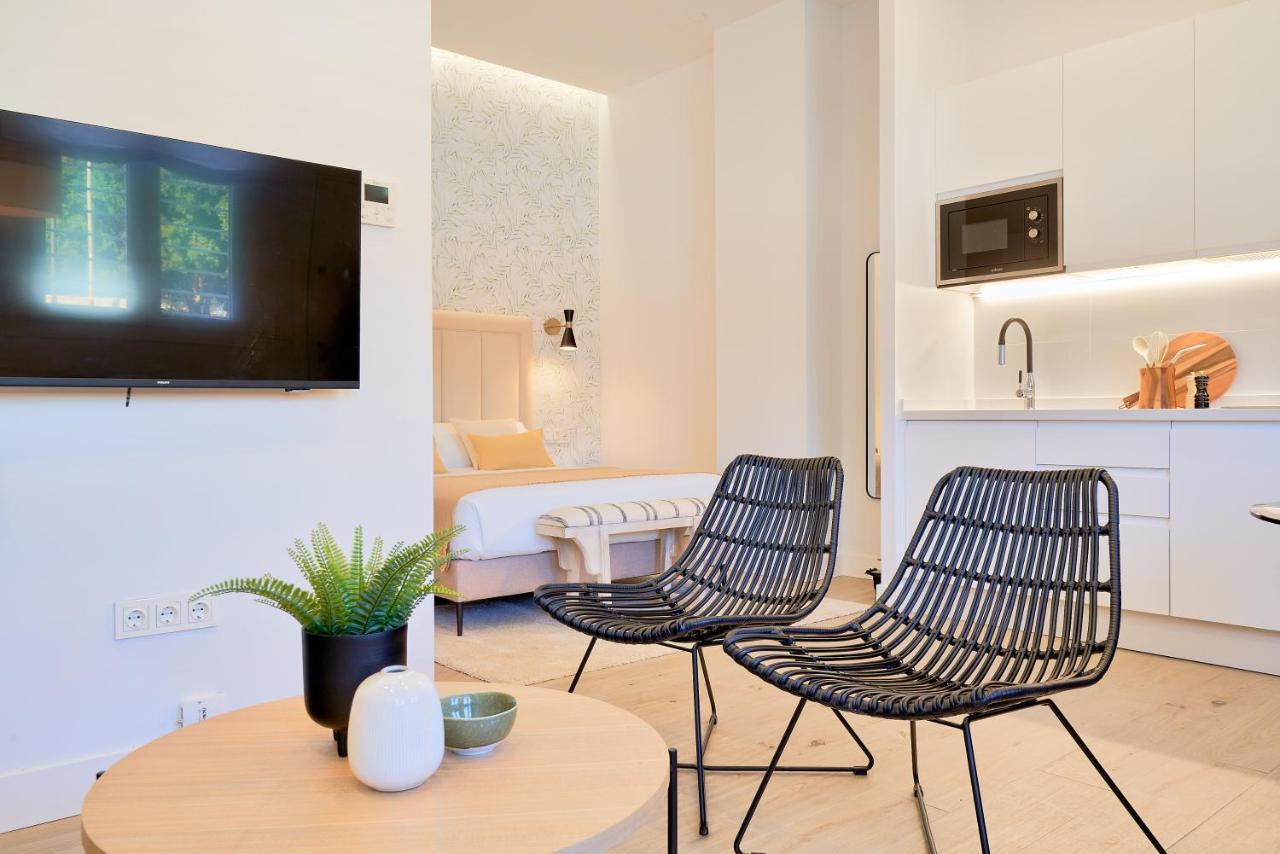 Lofts Parque De Huelin Apartment Malaga Exterior photo