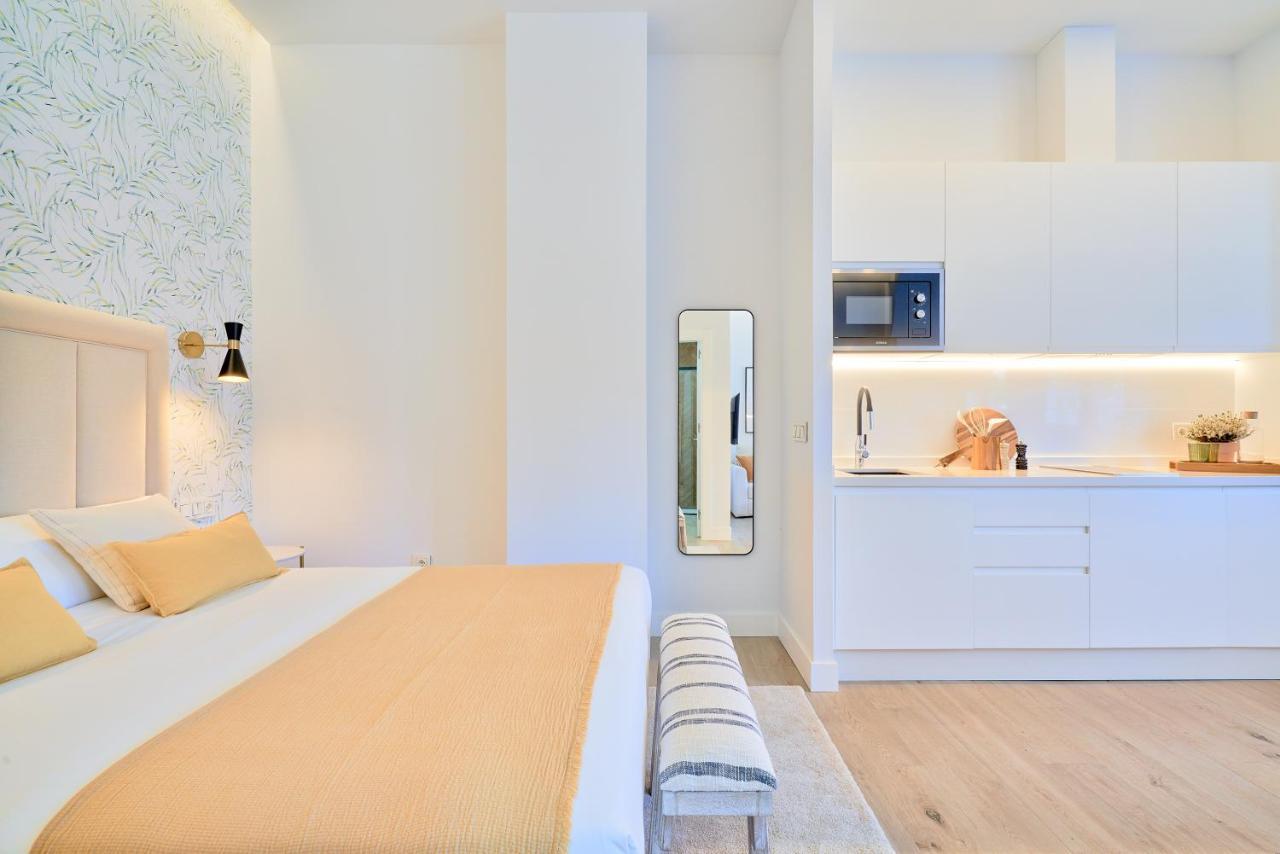 Lofts Parque De Huelin Apartment Malaga Exterior photo