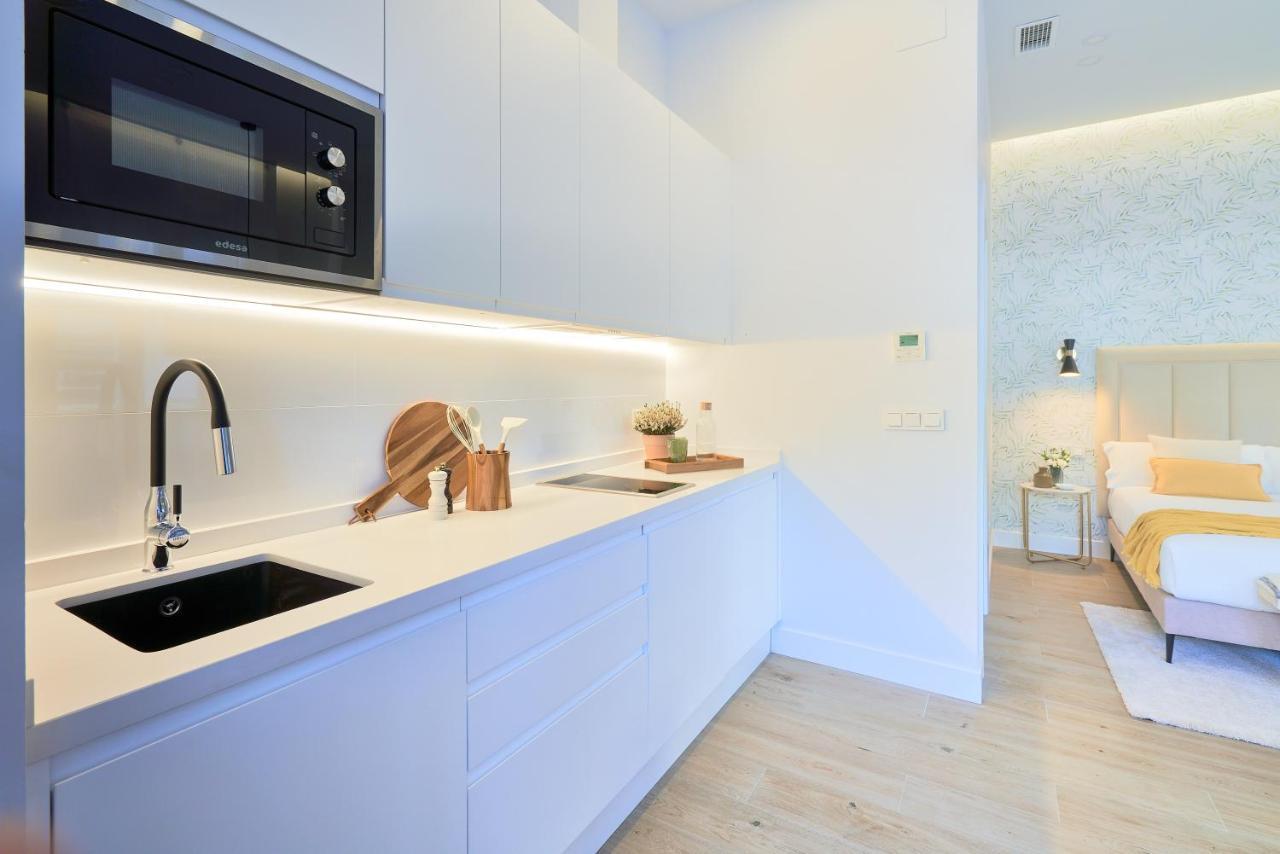 Lofts Parque De Huelin Apartment Malaga Exterior photo